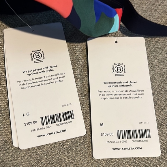 Athleta Hermosa One Piece Swimsuit Size Medium Tossed Floral MSRP $109 SU011 - Picture 3 of 10